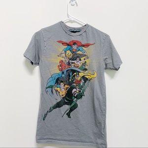 ☀️Vintage DC Hero’s Graphic Tee